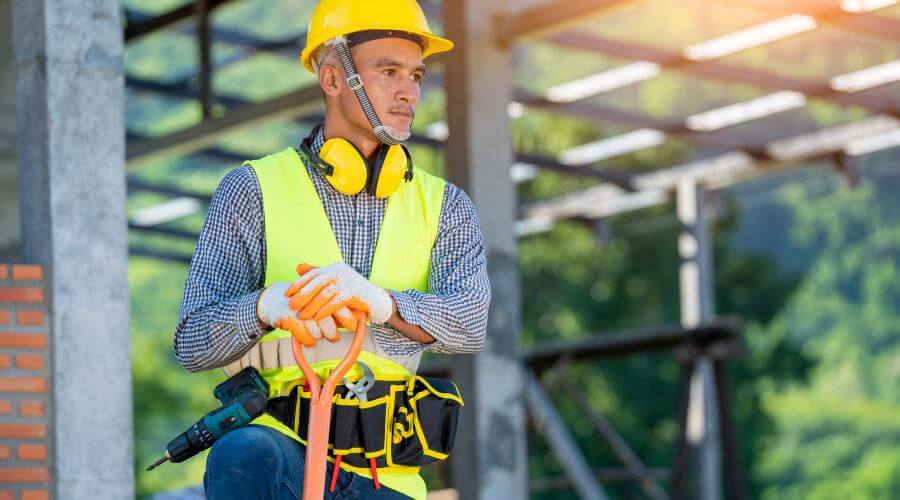 Professional gutter cleaning in Bassett, AR